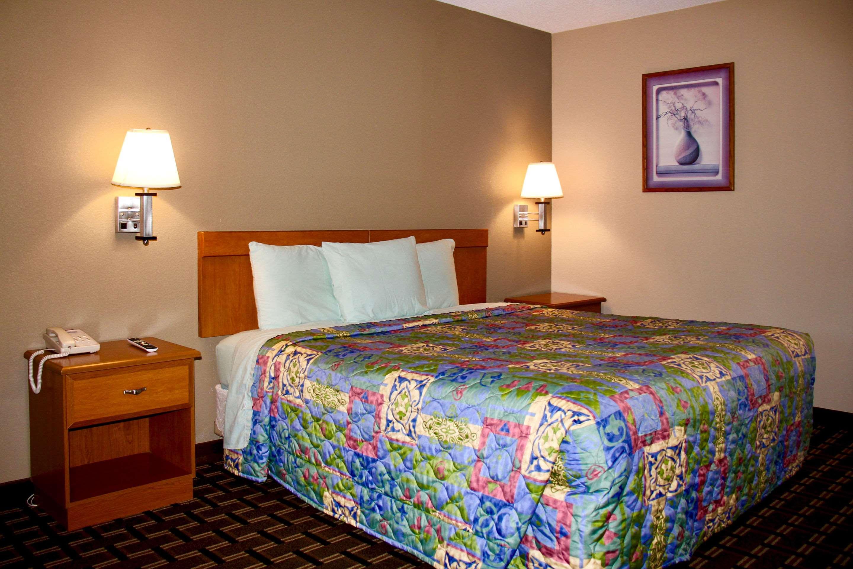 Rodeway Inn University Area Charlotte Ngoại thất bức ảnh