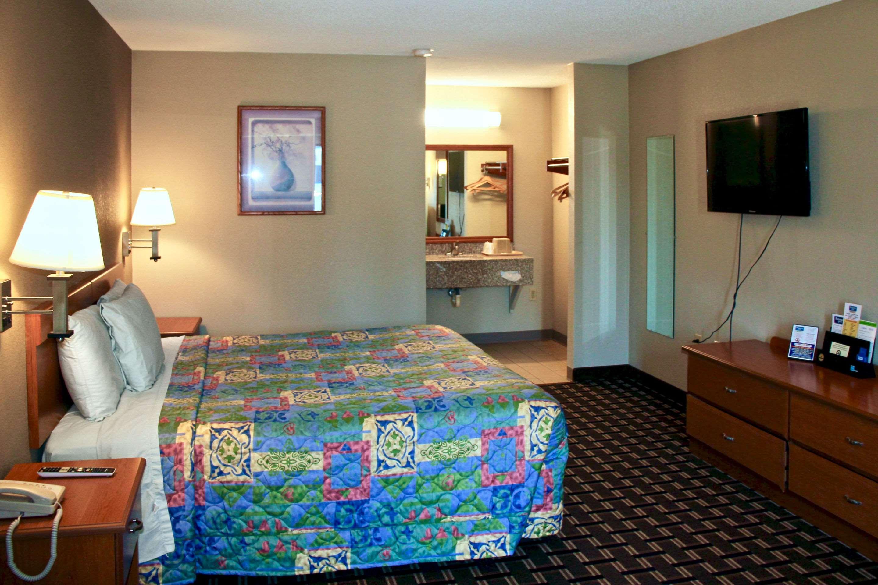 Rodeway Inn University Area Charlotte Ngoại thất bức ảnh