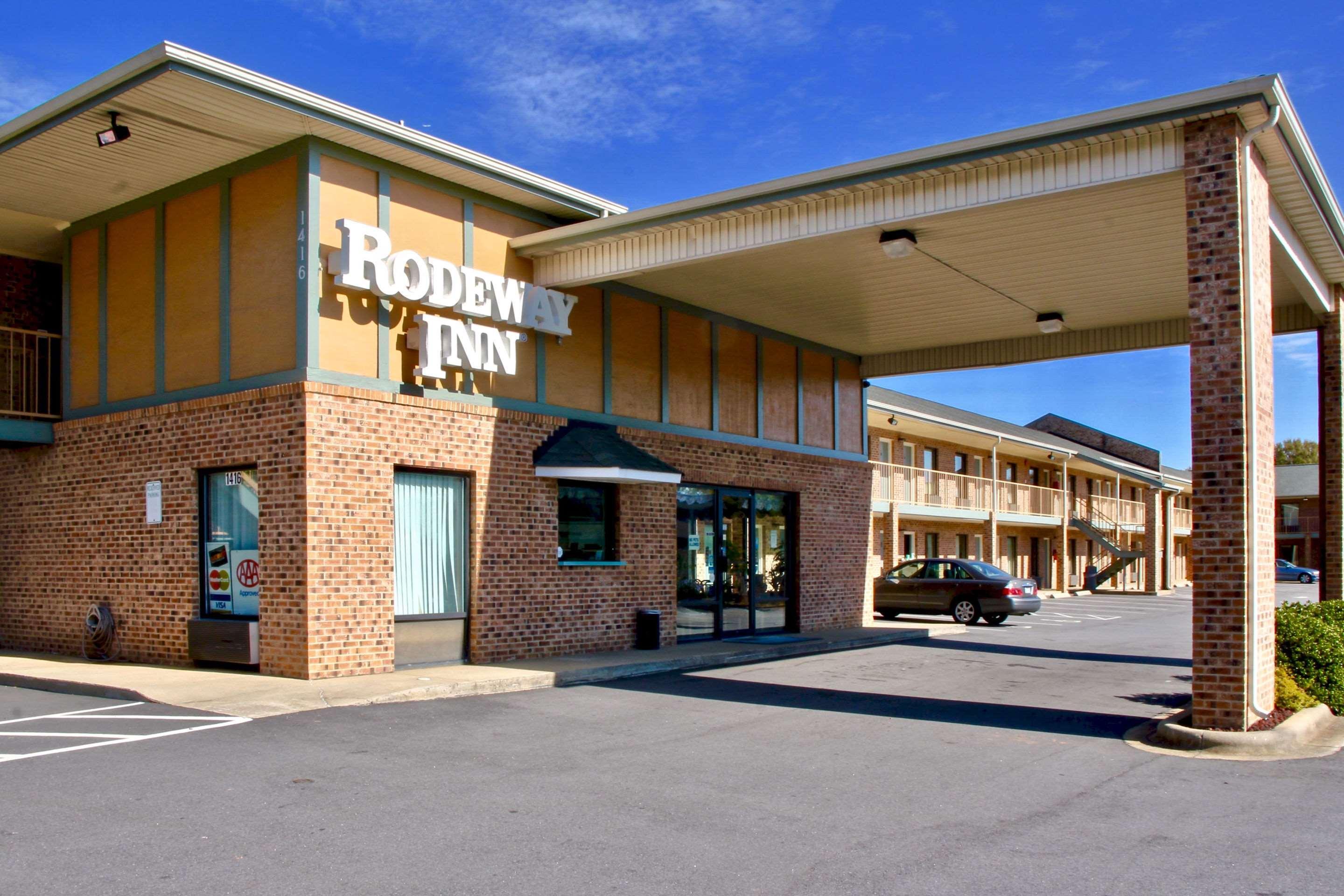 Rodeway Inn University Area Charlotte Ngoại thất bức ảnh