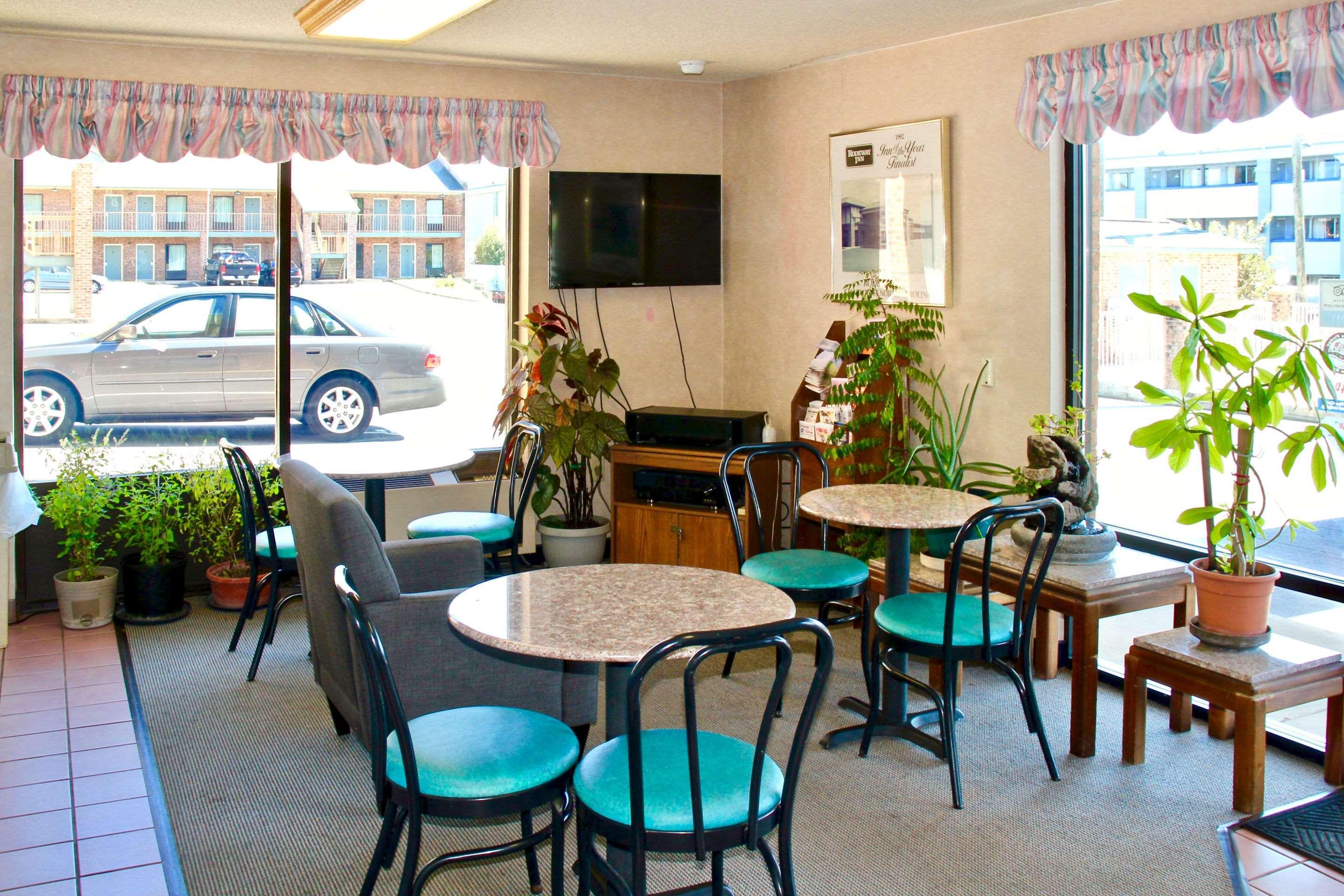 Rodeway Inn University Area Charlotte Ngoại thất bức ảnh