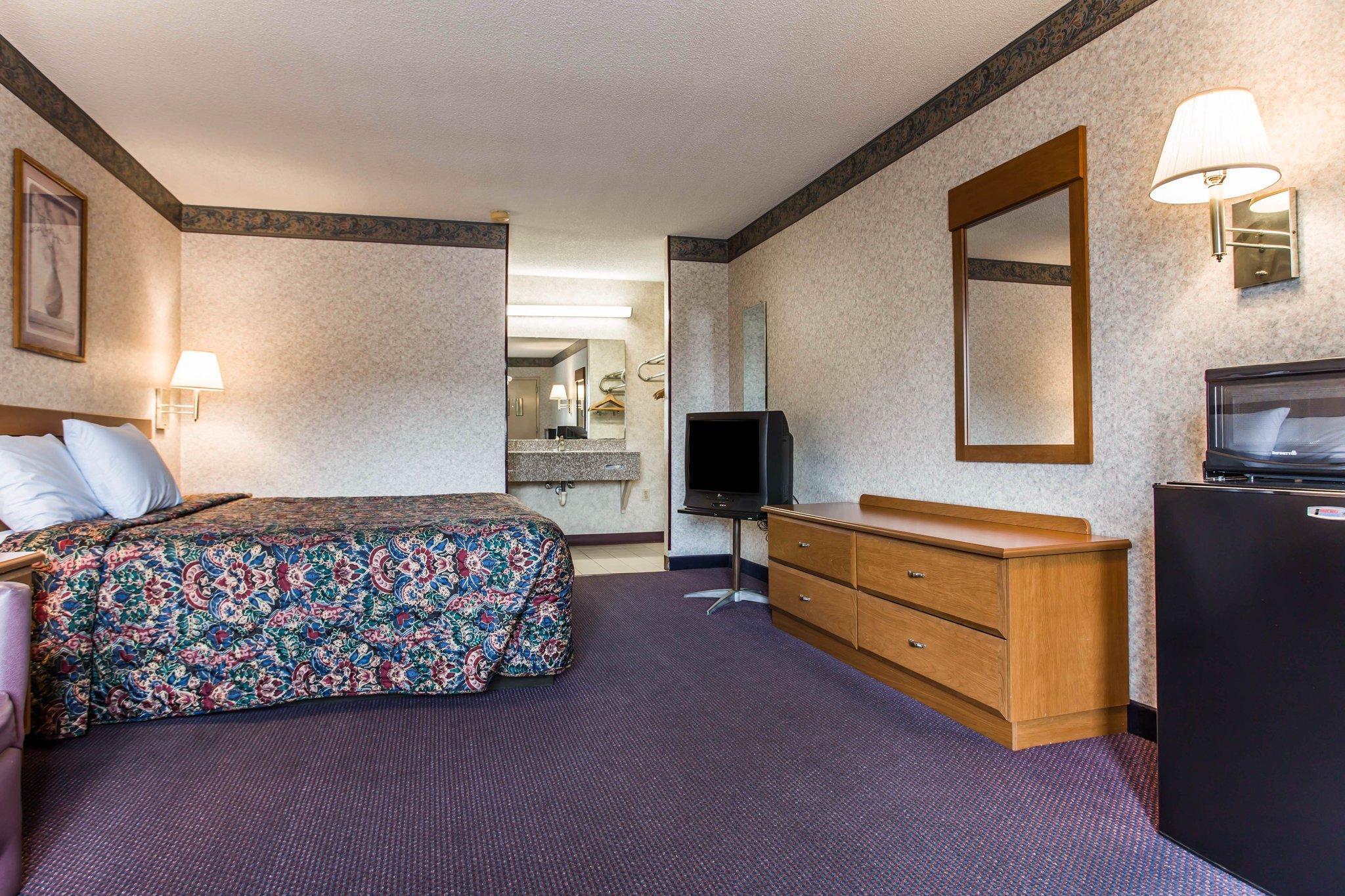 Rodeway Inn University Area Charlotte Ngoại thất bức ảnh